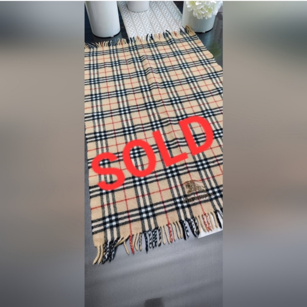 100% Authentic Burberry Wide Scarf